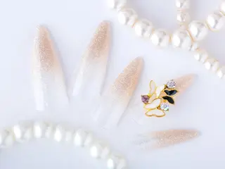 ネイル 💗🪽Tiary Nail🪽💗のネイルデザイン