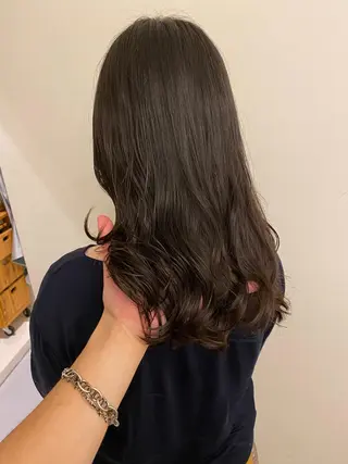 セミロング パーマ マツエク・マツパ 吉田 光佑のヘアスタイル