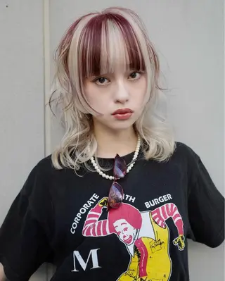 ミディアム カラー ブリーチ😼 ボブ✍️レイヤーのヘアスタイル