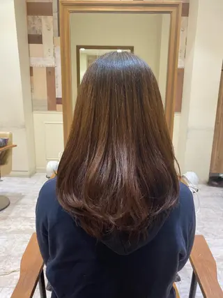 ロング いいの ともこのヘアスタイル