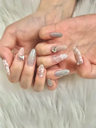 ネイル KIREIE Satomiのネイルデザイン