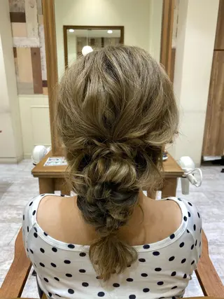 セミロング いいの ともこのヘアスタイル