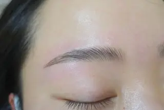 アイブロウ lit. sayaのマツエク・マツパデザイン