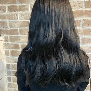 ロング カラー 川崎 かなでのヘアスタイル