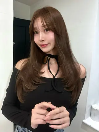 ロング 岡田 聖蘭のヘアスタイル
