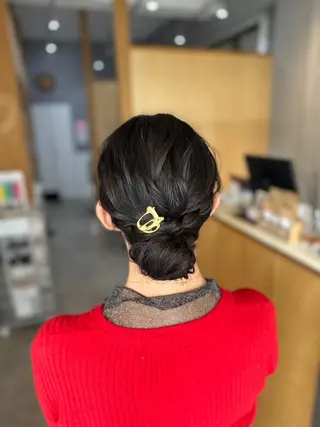 ミディアム miloc MOMOKAのヘアスタイル