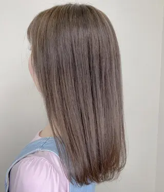 セミロング カラー 【透明感、艶髪】西村 有司のヘアスタイル