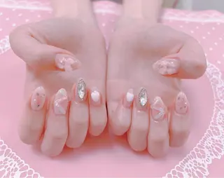 ネイル はぴねす所属・横浜 美夢のネイルデザイン