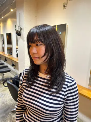 ミディアム ナチュラル大人っぽい スタイル　MAORIのヘアスタイル