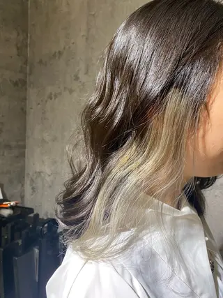 ミディアム 🍒ブリーチカラー 🍊暖水 まりあのヘアスタイル