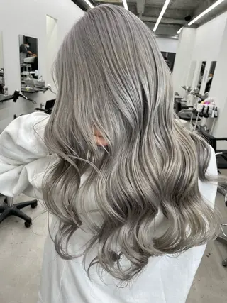 カラー 名古屋栄/ 複雑履歴   リカのヘアスタイル