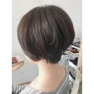 ショート カラー パーマ fio マナミのヘアスタイル