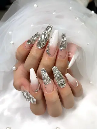 ネイル Queen ネイル&アイラッシュのマツエク・マツパデザイン