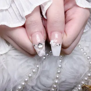 ネイル 🍭Yun nail hyejin🌸のネイルデザイン