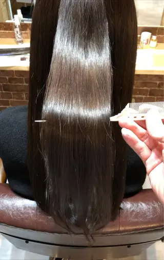 ロング ⭐️艶髪⭐️髪質改善 newi町田 山本のヘアスタイル