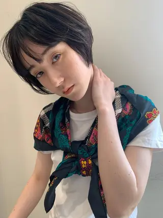 ミディアム パーマ カラー CEINE PATHのヘアスタイル