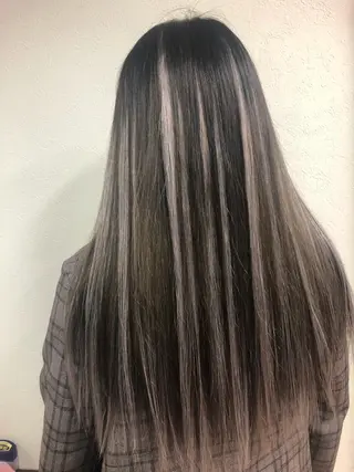 カラー ダブルスキルエクステ /羽エクステ白石宇由のヘアスタイル