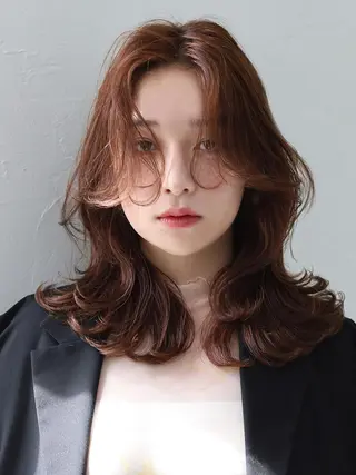 カラー 川﨑 蓮二　透明感カラーのヘアスタイル