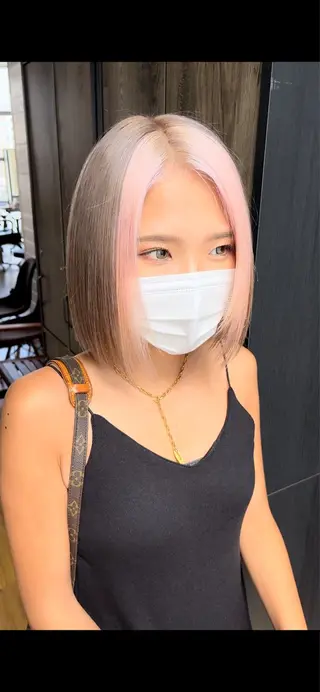 ショート カラー ヘアアレンジ 🇰🇷韓国ヘア TAKUMI🐯💎のヘアスタイル