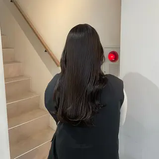 ロング カラー tsumugi / ワンカラーのヘアスタイル