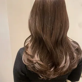 セミロング カラー ヘアアレンジ 鴫原 亜弥のヘアスタイル