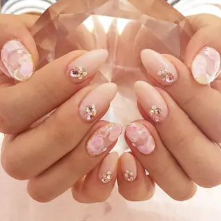ネイル YUN 💅のネイルデザイン