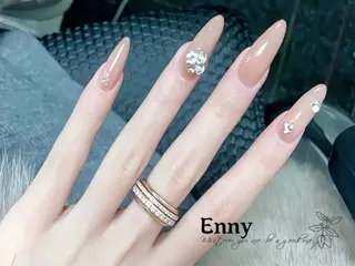 ネイル Enny ネイルサロンのネイルデザイン