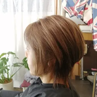カラー ミディアム D/i |Y/no. 〈夜スパ17時〜〉のヘアスタイル