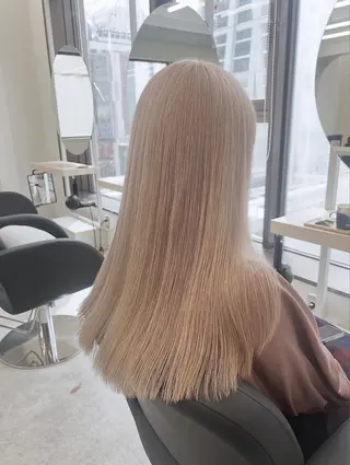 ロング MINA / 韓国 🇰🇷ハイトーンのヘアスタイル