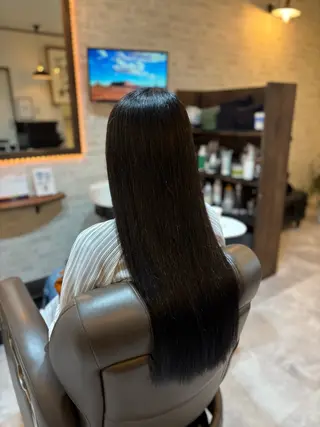 ロング ツヤ髪専門美容師 桑原　和誠のヘアスタイル