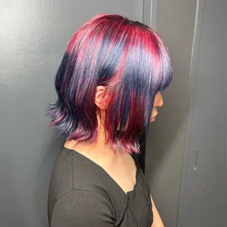 ショート カラー ★デザインカラー ハイトーン ももか★のヘアスタイル