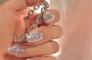 ネイル THE  ONE 藤本のネイルデザイン