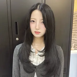 ロング レイヤー/顔周り 透明感カラー🥂のヘアスタイル