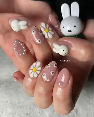 ネイル 3dパーツ/流行り 👧shushu❤️のネイルデザイン