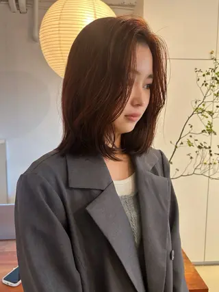 ミディアム 🍑透明感hair ・NENE🍑のヘアスタイル