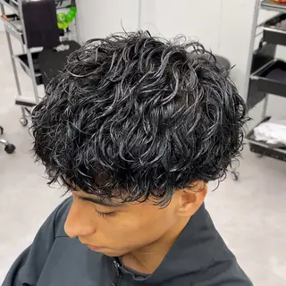 ショート パーマ メンズ メンズ特化LIBER 石川玲央のヘアスタイル