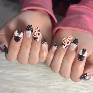 ネイル LAVISH manaのネイルデザイン