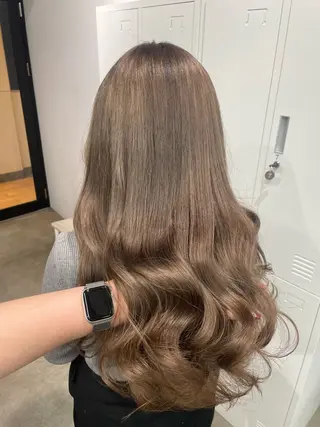 ロング カラー REINA ISHIDOのヘアスタイル