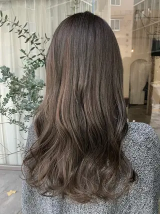 ロング カラー fio マナミのヘアスタイル