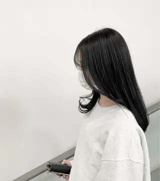 カラー NAKAHARA TSUKUSHIのヘアスタイル