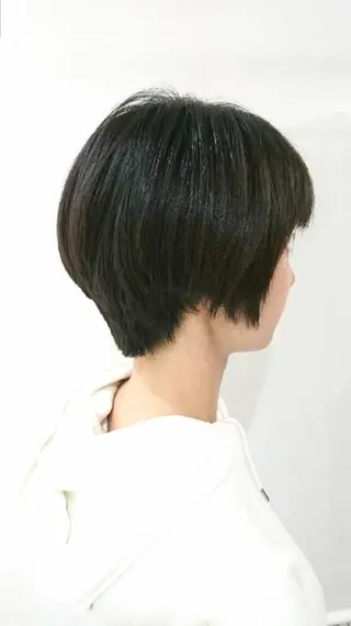 ショート 齋藤 愛美のヘアスタイル