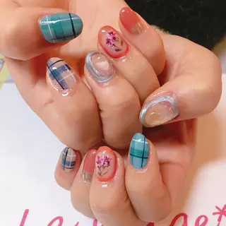 ネイル La neige* yuki 🐩🌙のネイルデザイン