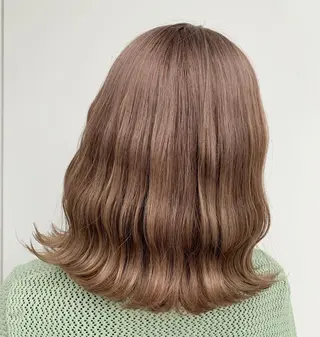 ミディアム カラー 🌈艶ハイトーン🌈 心を込めます🤝涼介のヘアスタイル