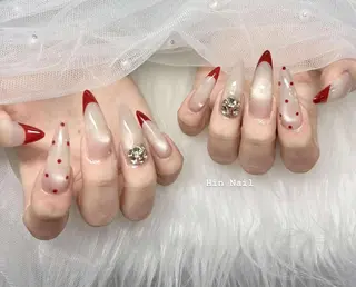 ネイル Hin Nailsのネイルデザイン