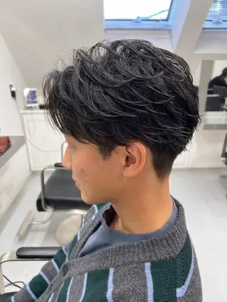 ショート パーマ メンズ 稲村侑斗ダウンパーマ メンズパーマのヘアスタイル