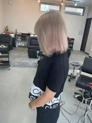 カラー Eirデザイナーズ サロン心斎橋柳野のヘアスタイル