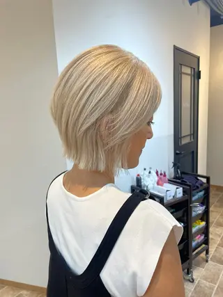 ショート カラー YUI/ ブリーチカラー🌷のヘアスタイル