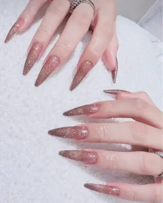 ネイル AKIKO ネイルサロンのネイルデザイン