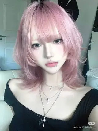 ミディアム PELE /Nanakaのヘアスタイル