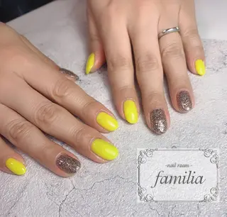 ネイル -nailroom- familiaのネイルデザイン